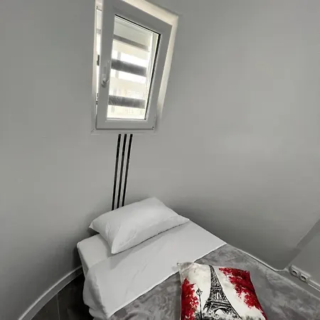 Apartament Bastille Bercy Gare De Lyon Climatisee 9m2 Ideal 1 Pers ,max 2 Pers Paryż