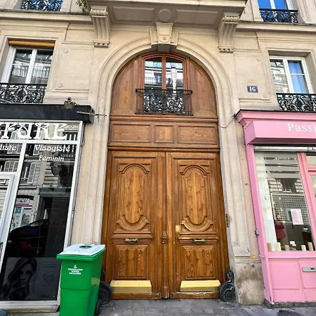 Bastille Bercy Gare De Lyon Climatisee 9m2 Ideal 1 Pers ,max 2 Pers *