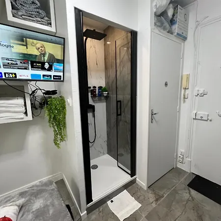 Bastille Bercy Gare De Lyon Climatisee 9m2 Ideal 1 Pers ,max 2 Pers Apartmán