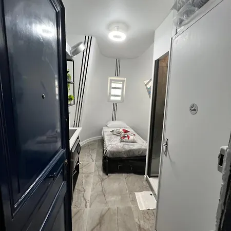 Bastille Bercy Gare De Lyon Climatisee 9m2 Ideal 1 Pers ,max 2 Pers * Parigi