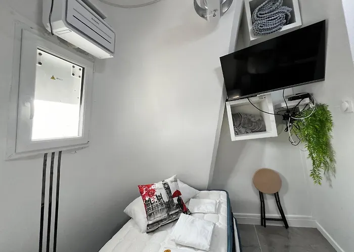 Bastille Bercy Gare De Lyon Climatisee 9m2 Ideal 1 Pers ,max 2 Pers 아파트 *